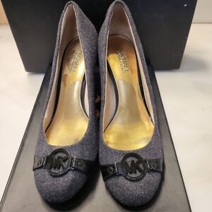 Michael Kors Gray and Black Heels with Classic Rounded Toe